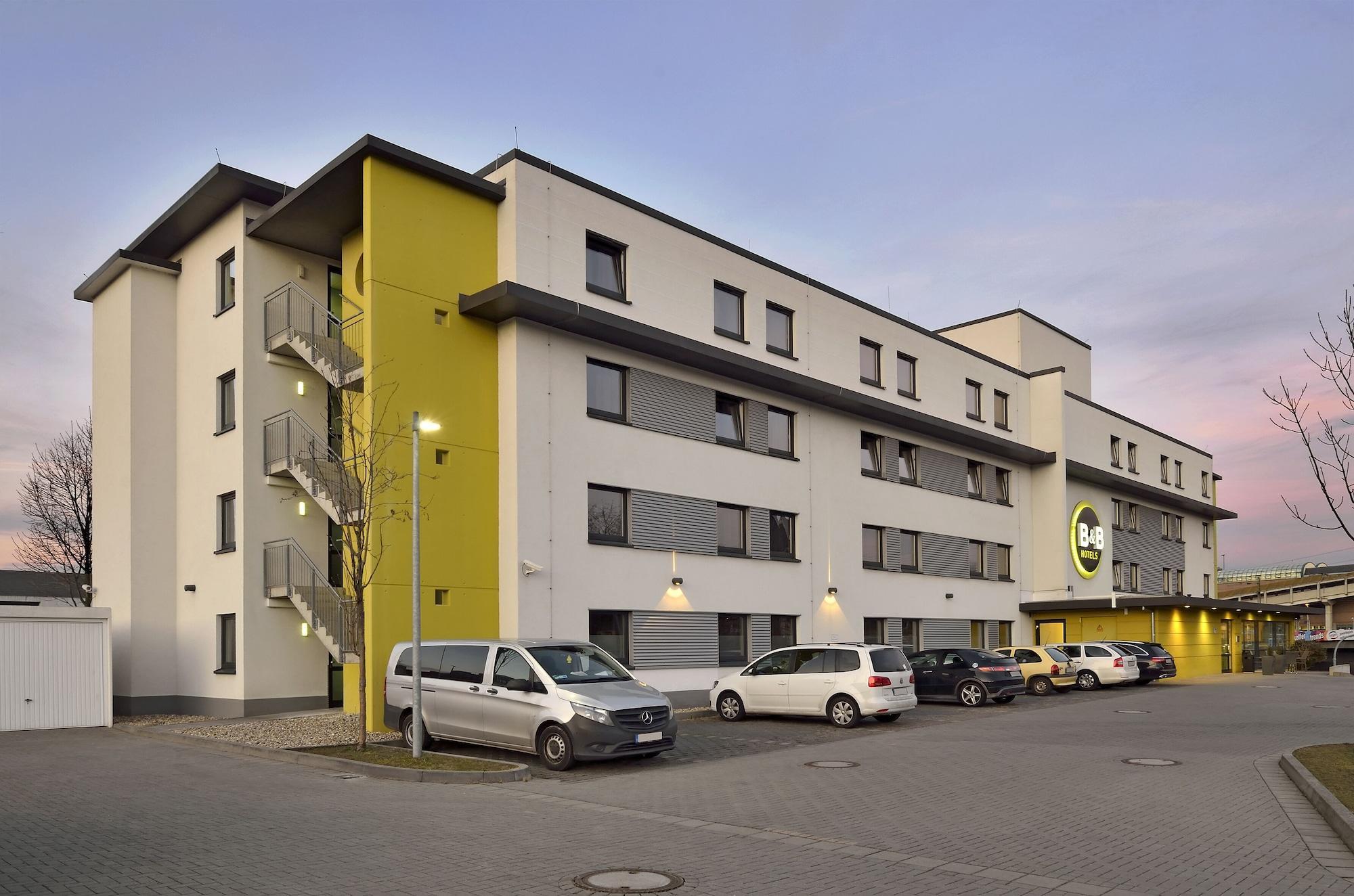 B&B Hotel Хейльбронн Экстерьер фото